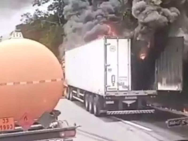 Motorista morre em incêndio na Régis Bittencourt no Vale do Ribeira
